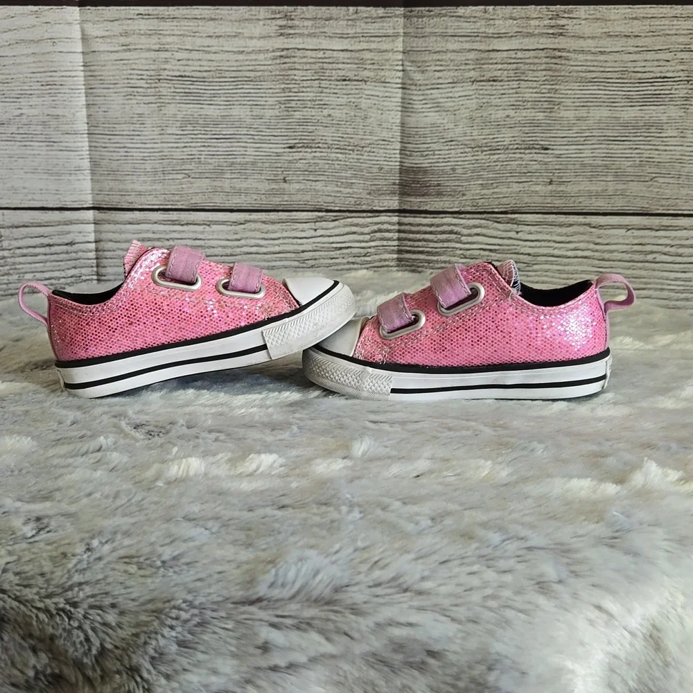 Converse Pink Sparkley Sneakers, Infant Girl Size 6, Great Condition